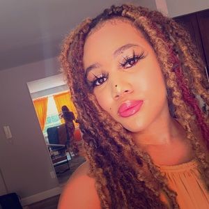 Meet your Posher, Tirzah